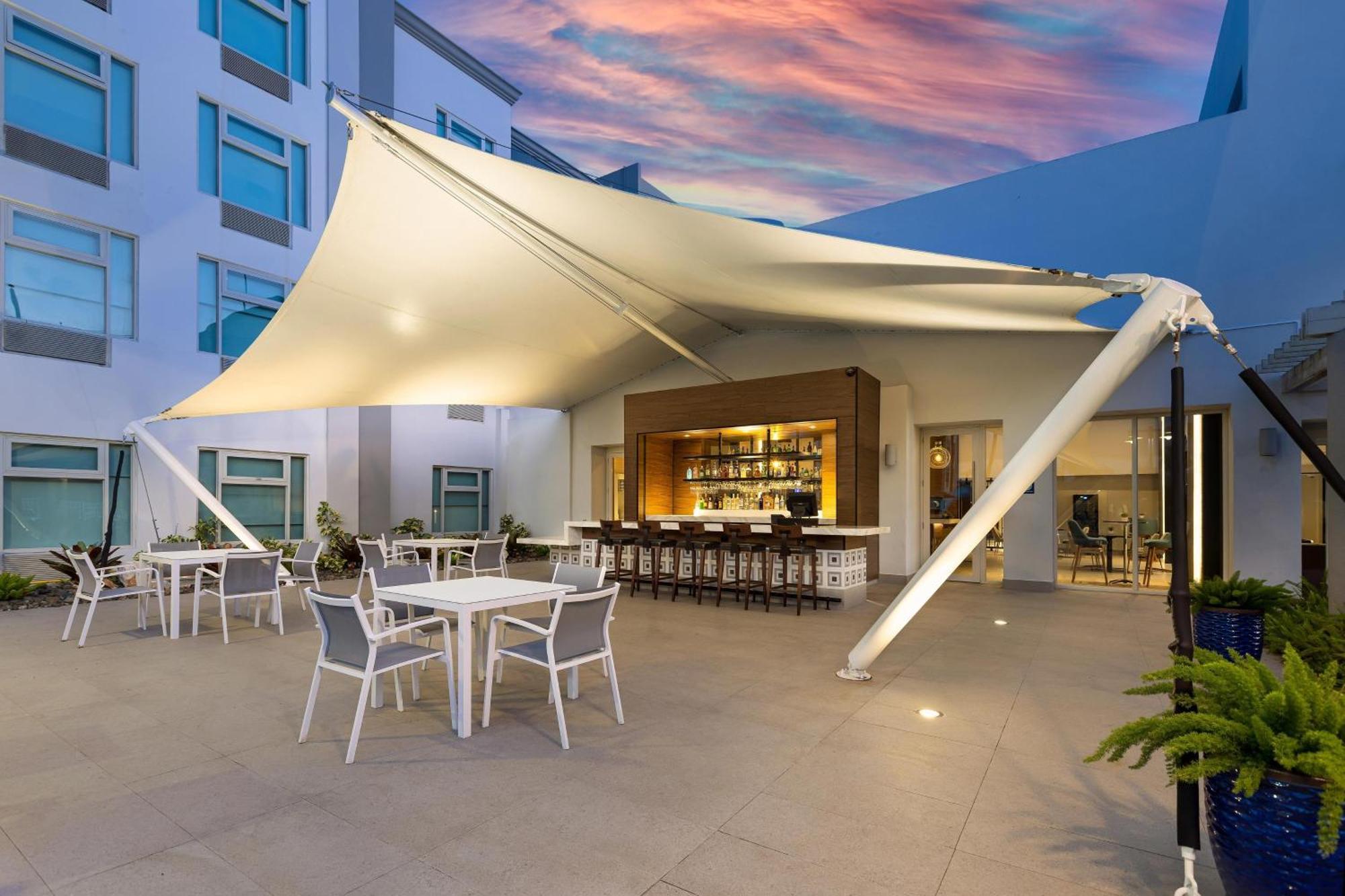 Four Points By Sheraton Caguas Real Exterior foto